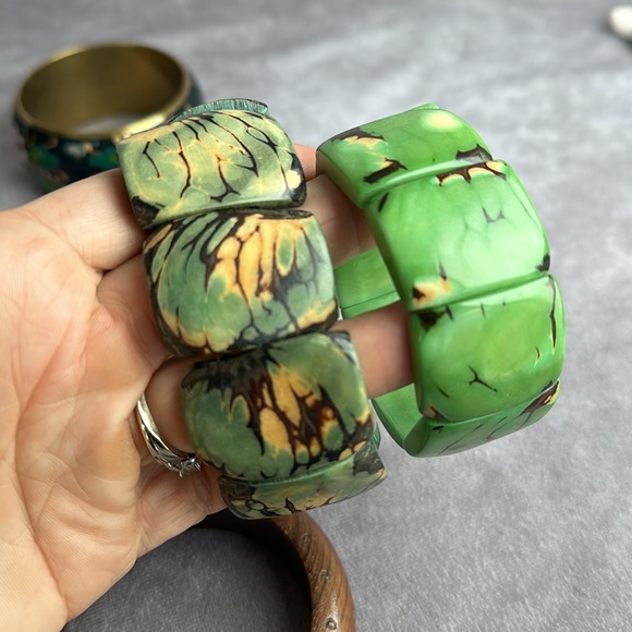 Gorgeous Lot of Bangle Fashion Bracelets Bangles - Picture 8 of 12